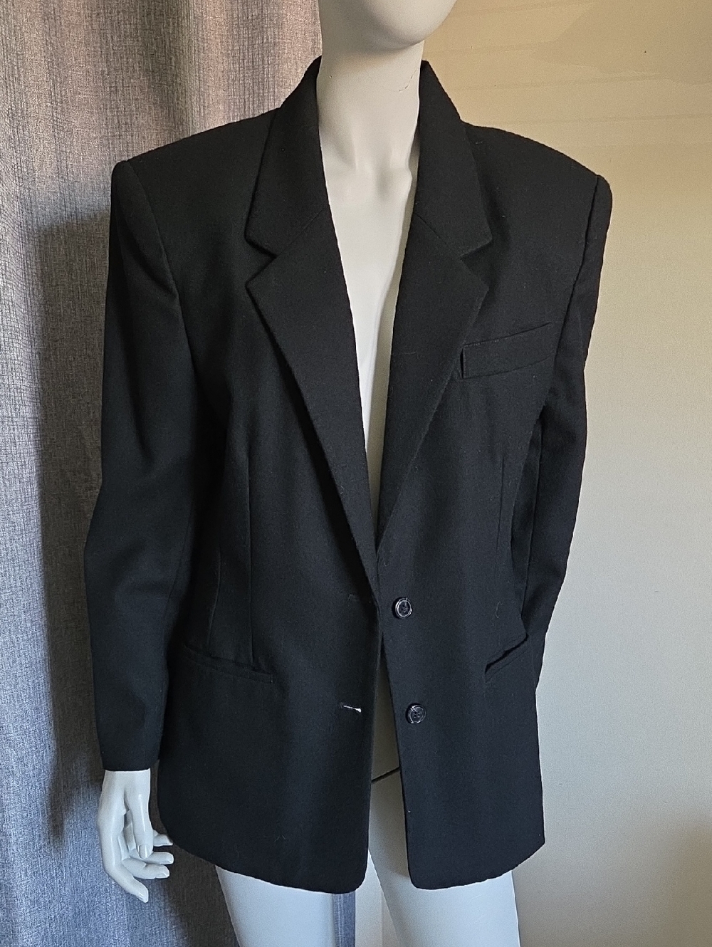 Vintage 100% Wool Classic Blazer In Black